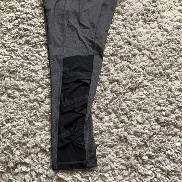 💜5/25 Dark grey cropped leggings - Picture 4 of 5